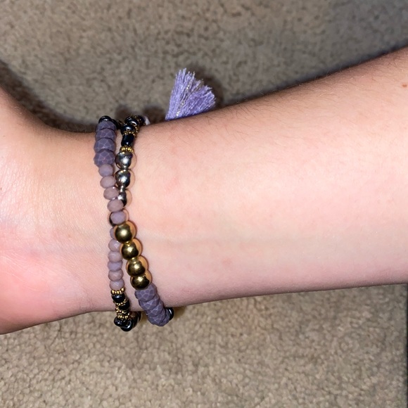 NWOT stretchy beaded bracelet - Picture 2 of 2